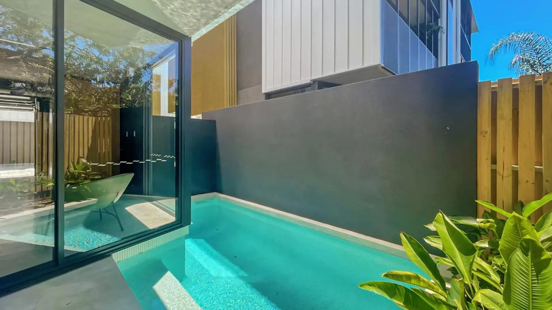 The Smith Mooloolaba Beach Retreat