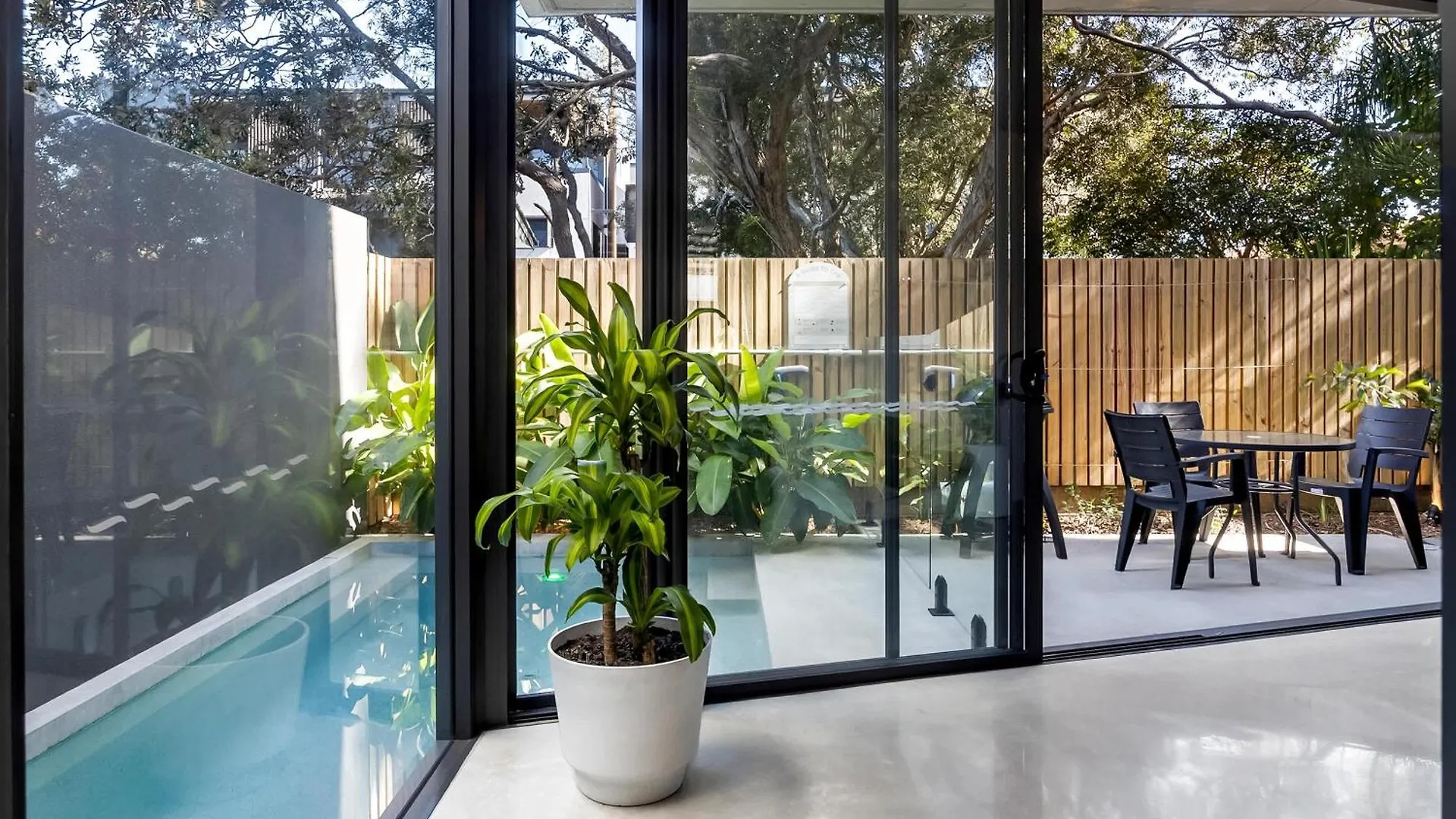 The Smith Mooloolaba Beach Retreat 0*,  Australien